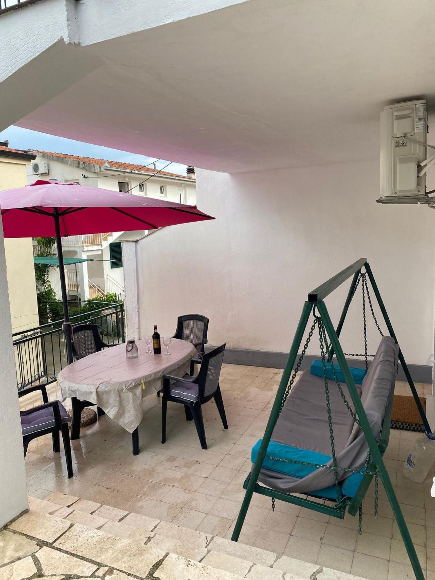 Apartmani Ines Marina Zewnętrze zdjęcie