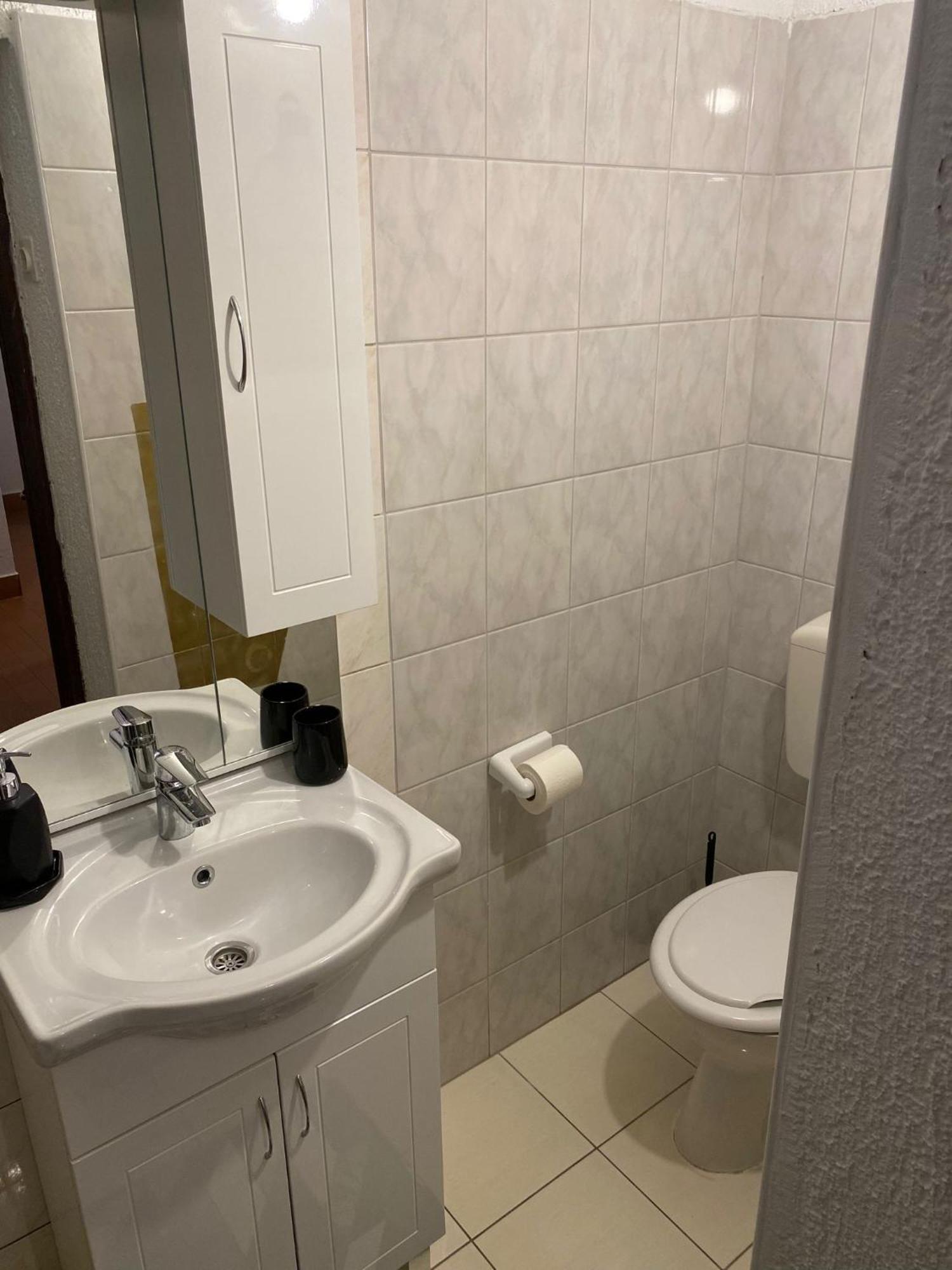 Apartmani Ines Marina Zewnętrze zdjęcie
